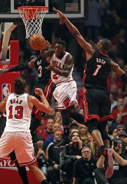 火花四溅！芝加哥公牛VS迈阿密热火，NBA常规赛前瞻